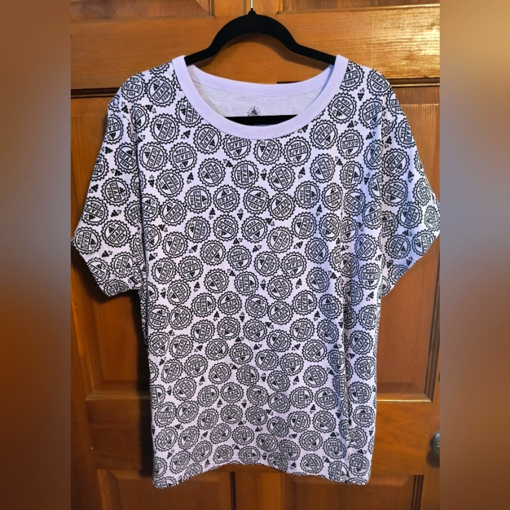 Disney Parks Grape Soda Tee(Movie "UP") XL NWT